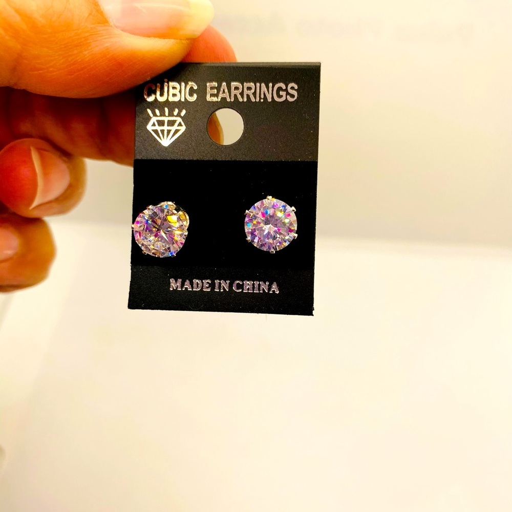 Earrings CZ studs pierced set in silver tone! - Picture 2 of 11